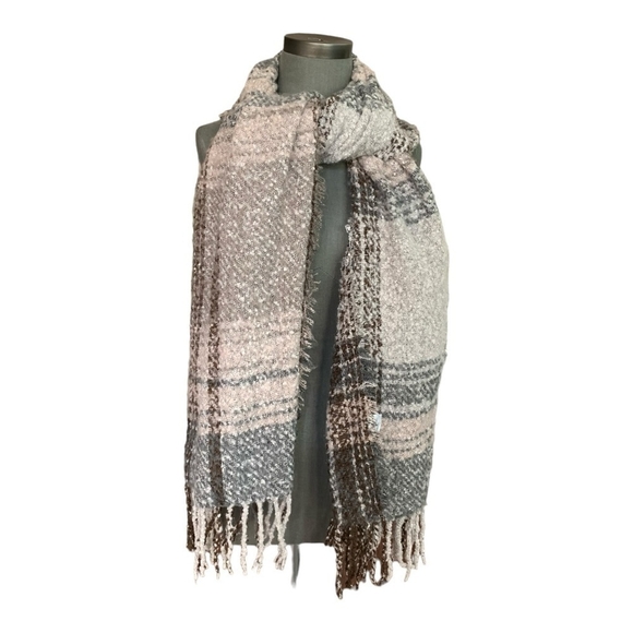 Scarf With Fringe Soft Grey Beige Plaid Textured Shawl Women’s Scarf Wrap - Picture 4 of 6